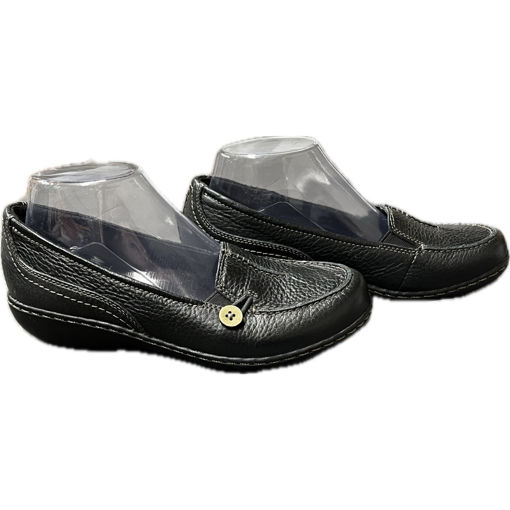 Clark’s Ashley Scurry Slip/on Black Leather Loafers Button Accents Like New 7 - Picture 6 of 16